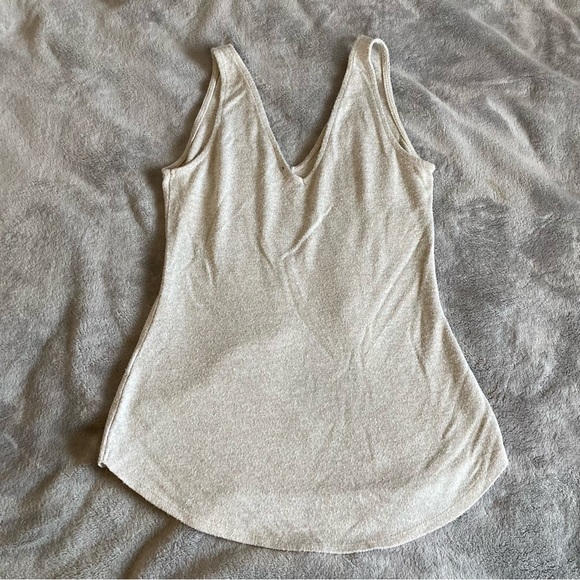 Cream coloured tanktop size xs - Picture 1 of 4